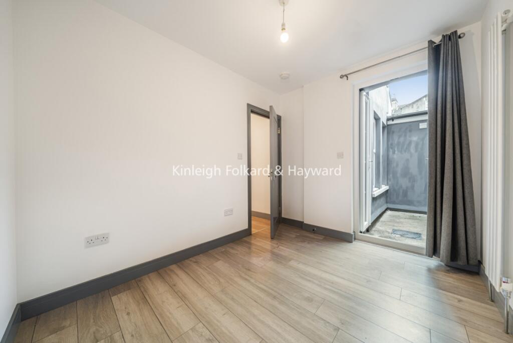 Apartment in London - View 5