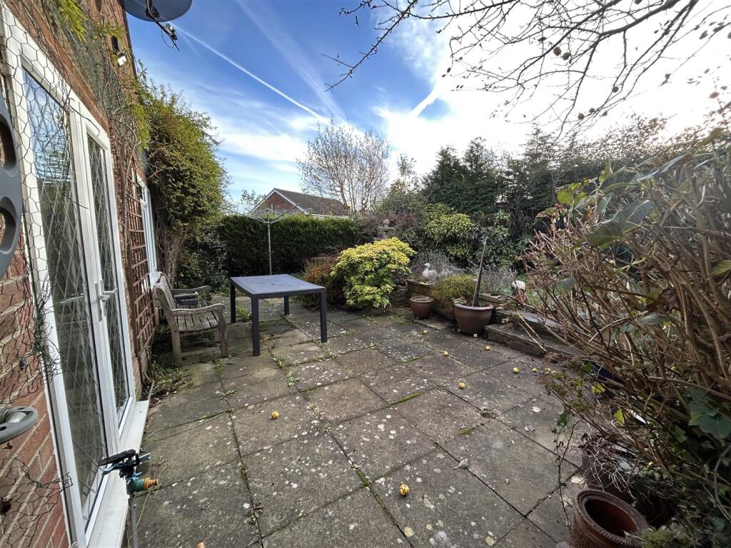 Oakhurst Close, Belper photo 2