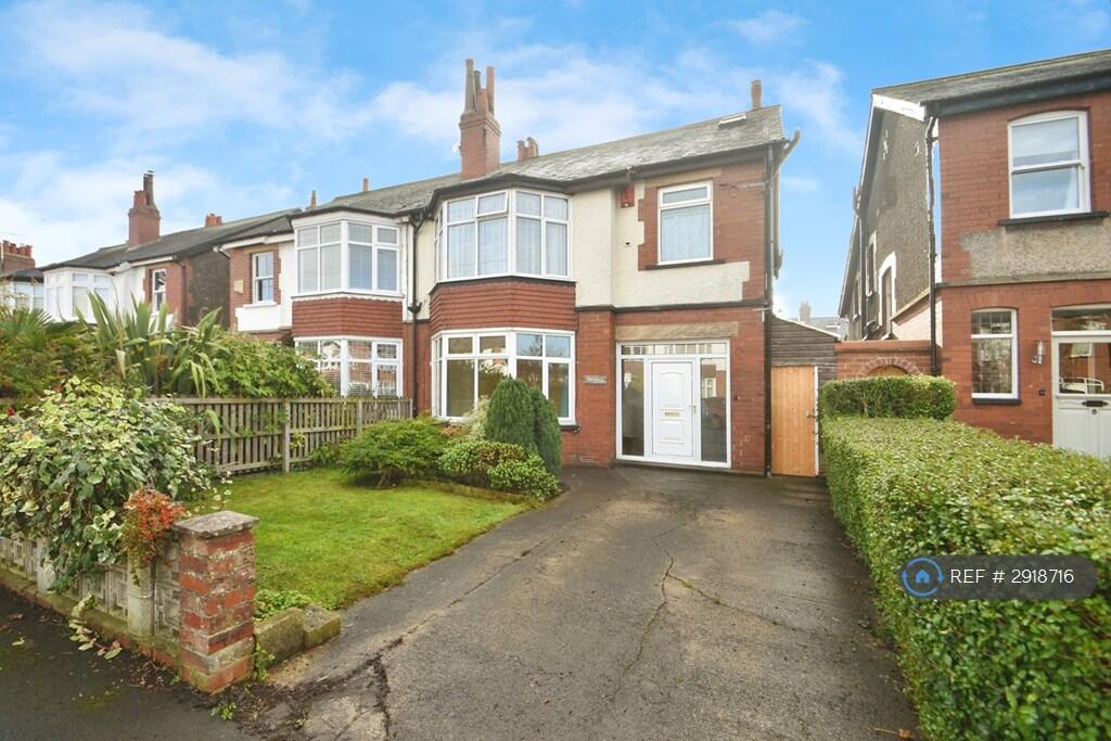 Main image of property: Lynton Gardens, Harrogate, HG1