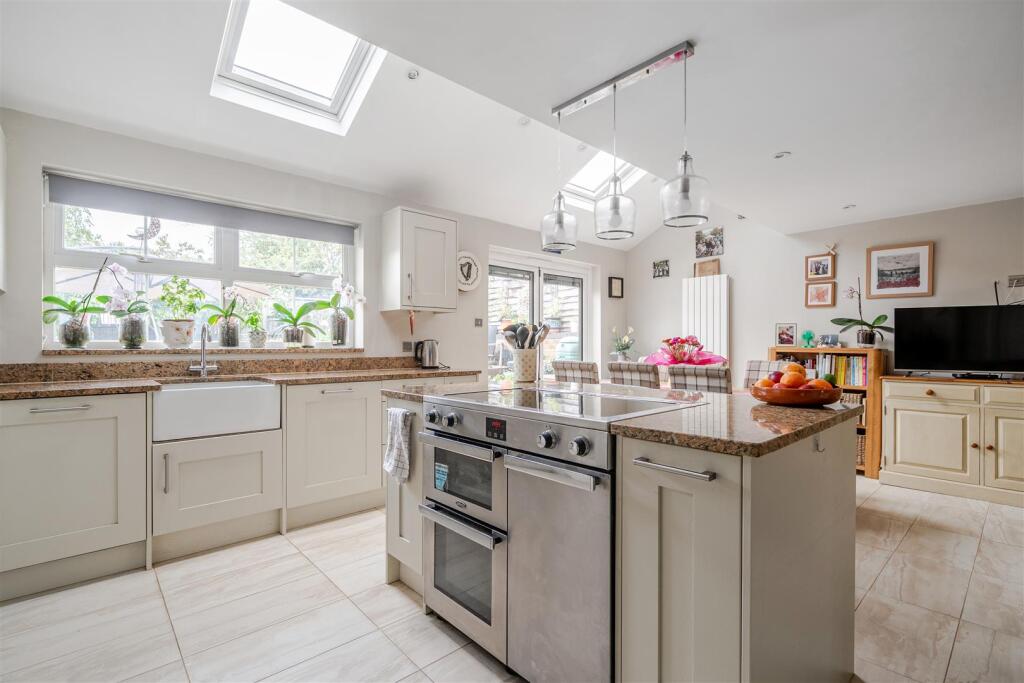 House in Swindon - View 2
