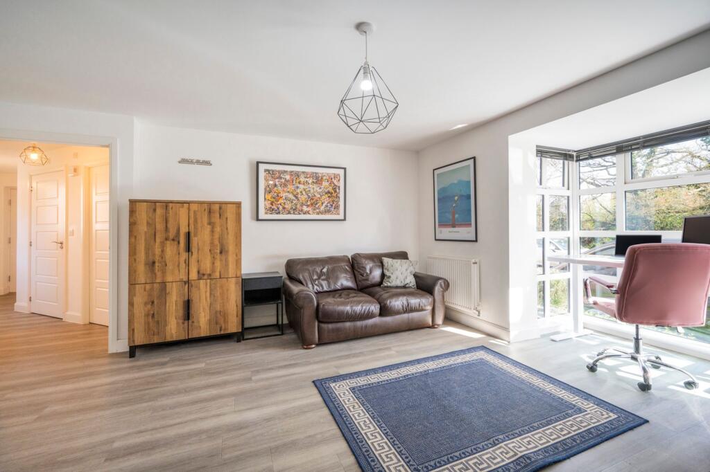 Apartment in Wokingham, Montague Park - View 4
