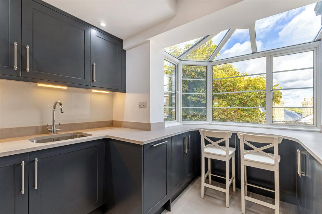 Apartment in Richmond, Petersham - View 4