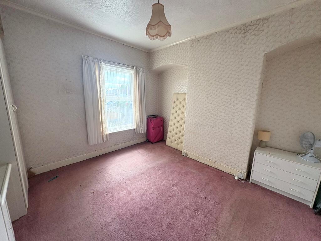 House in Walsall - More