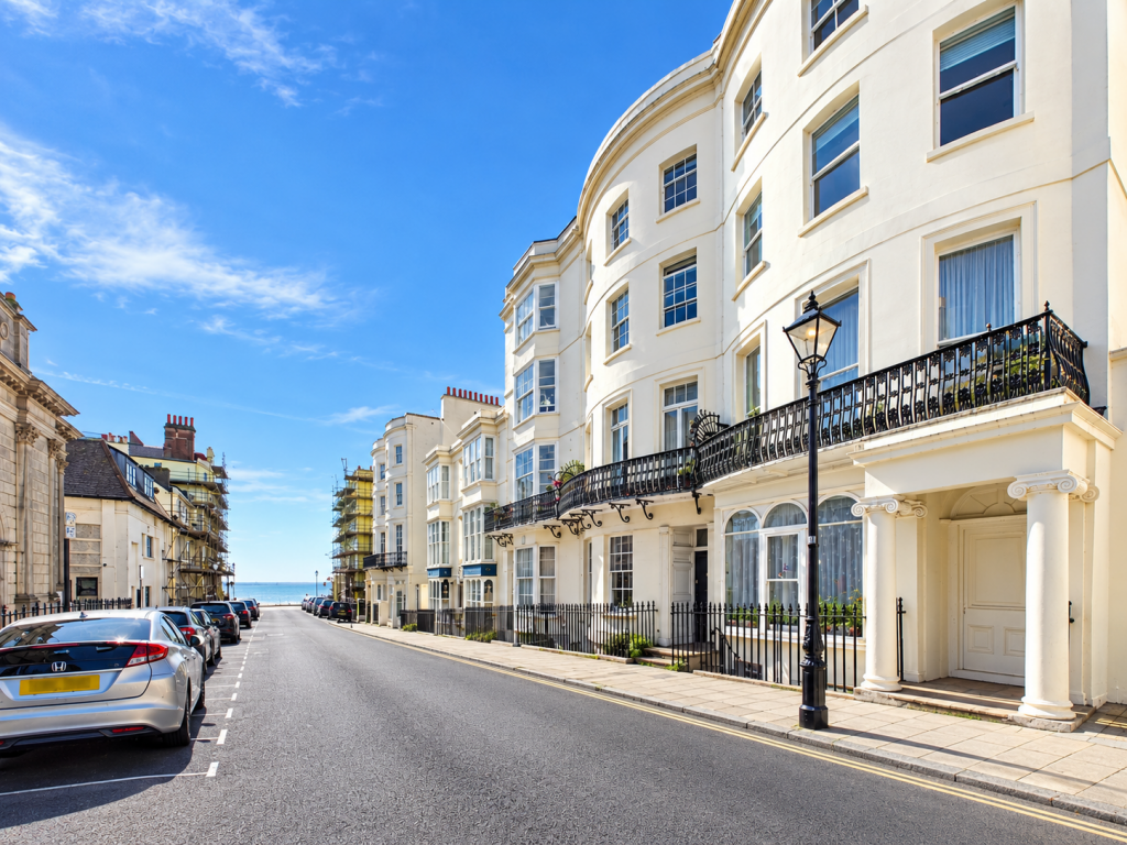 Apartment in Hove, Brunswick