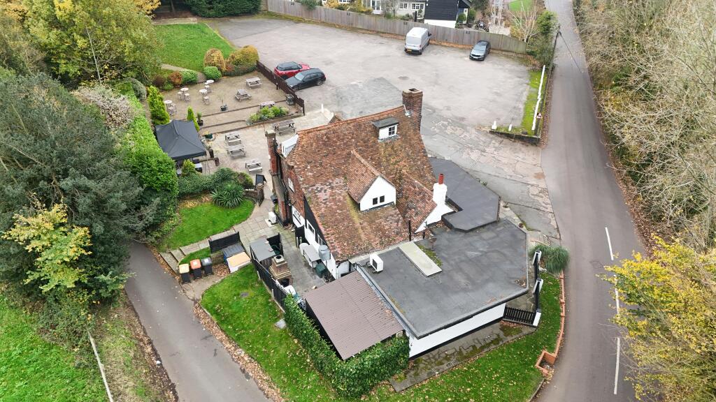 Roof of front.JPG