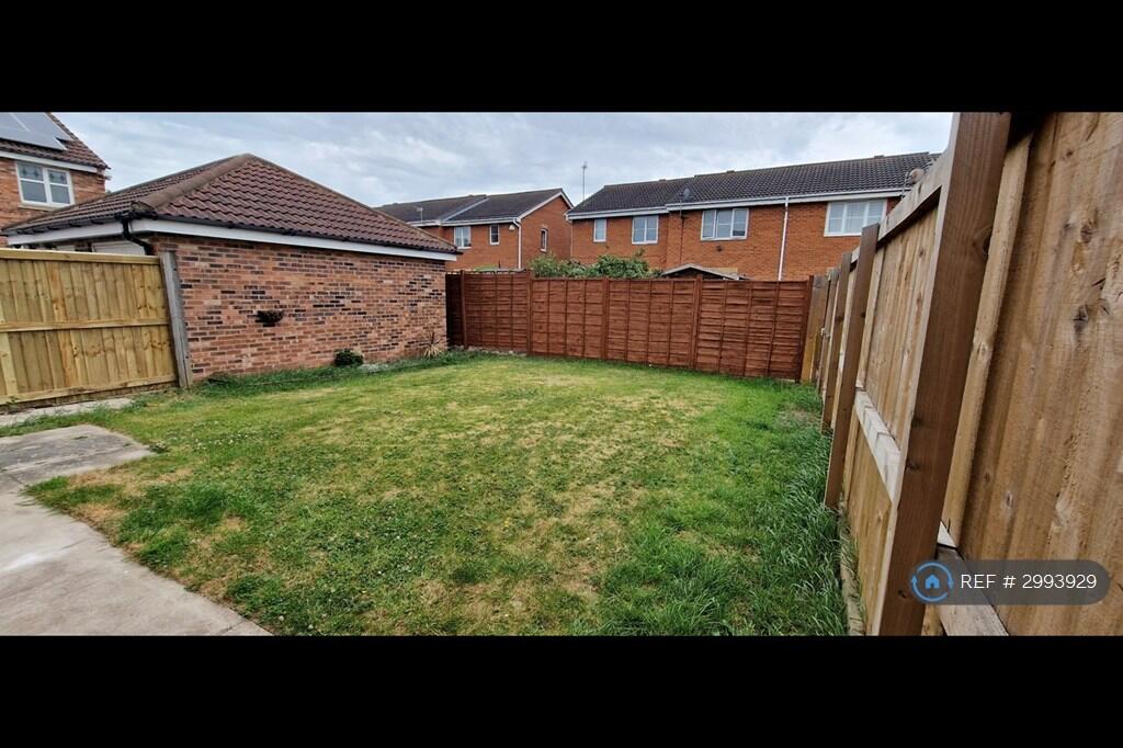 House in Wakefield - View 2