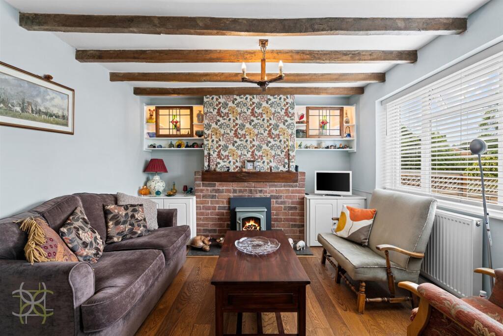 House in Worcester - View 2