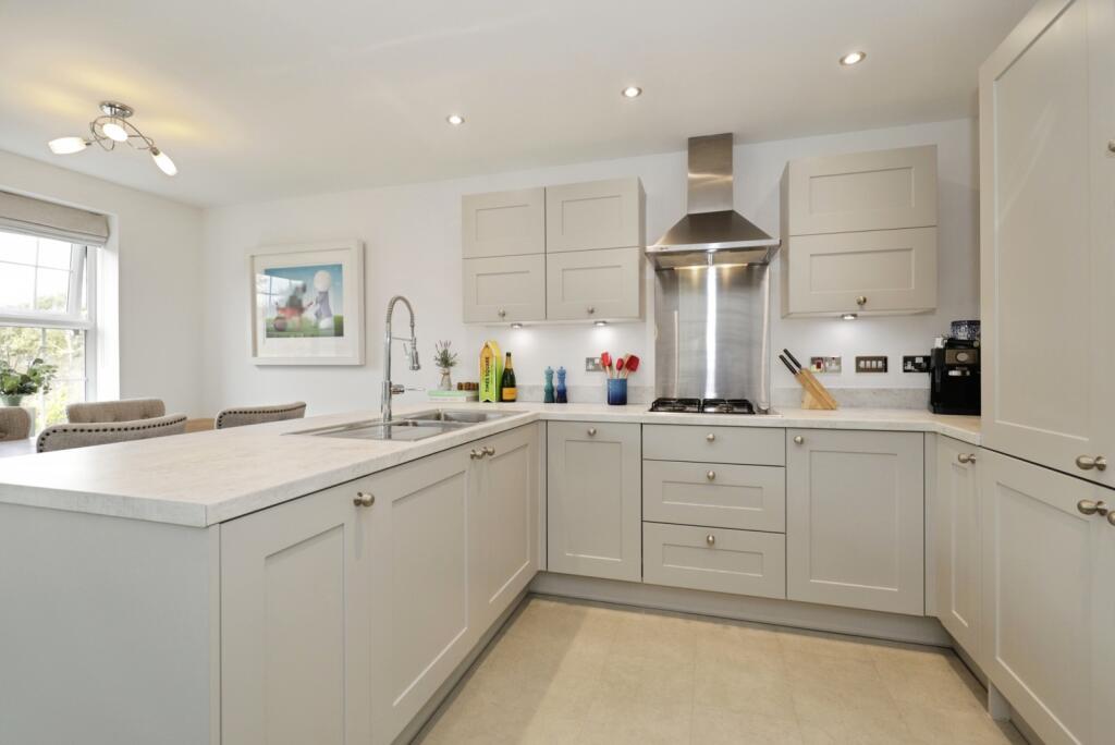 Apartment in Leeds, Wetherby - More
