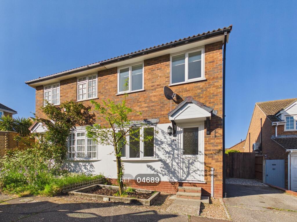 Main image of property: Gainsborough Drive, Lawford, Manningtree, CO11 2JU