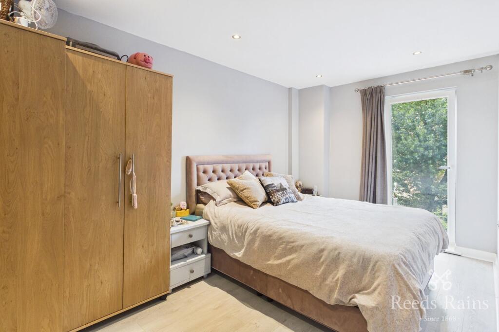 Apartment in Manchester - View 5