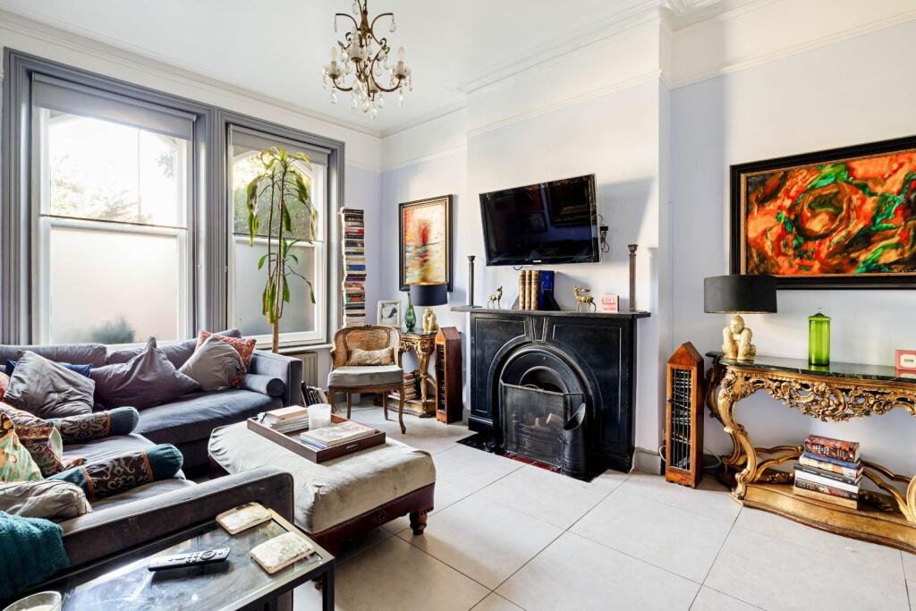 House in London - View 2