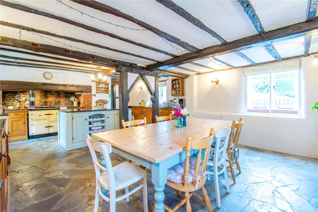 House in Swindon - View 3