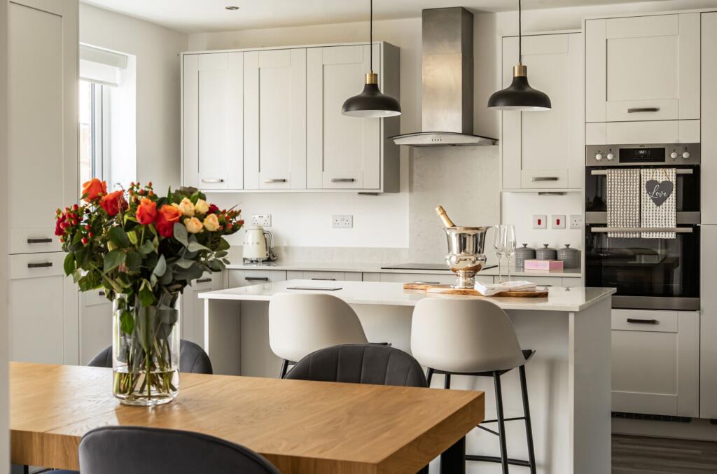 House in Havant, Hampshire - View 2