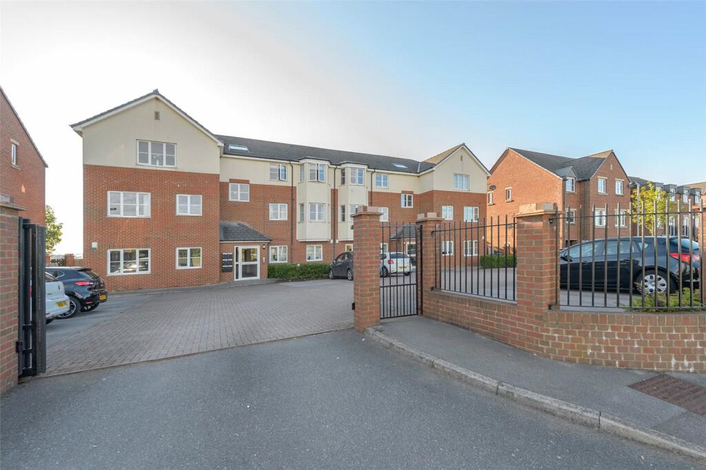 2-bed flat on 14 LAMBTON VIEW, £95,000