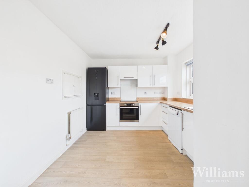 Conduit Hill Rise, Thame, OX9 photo 2