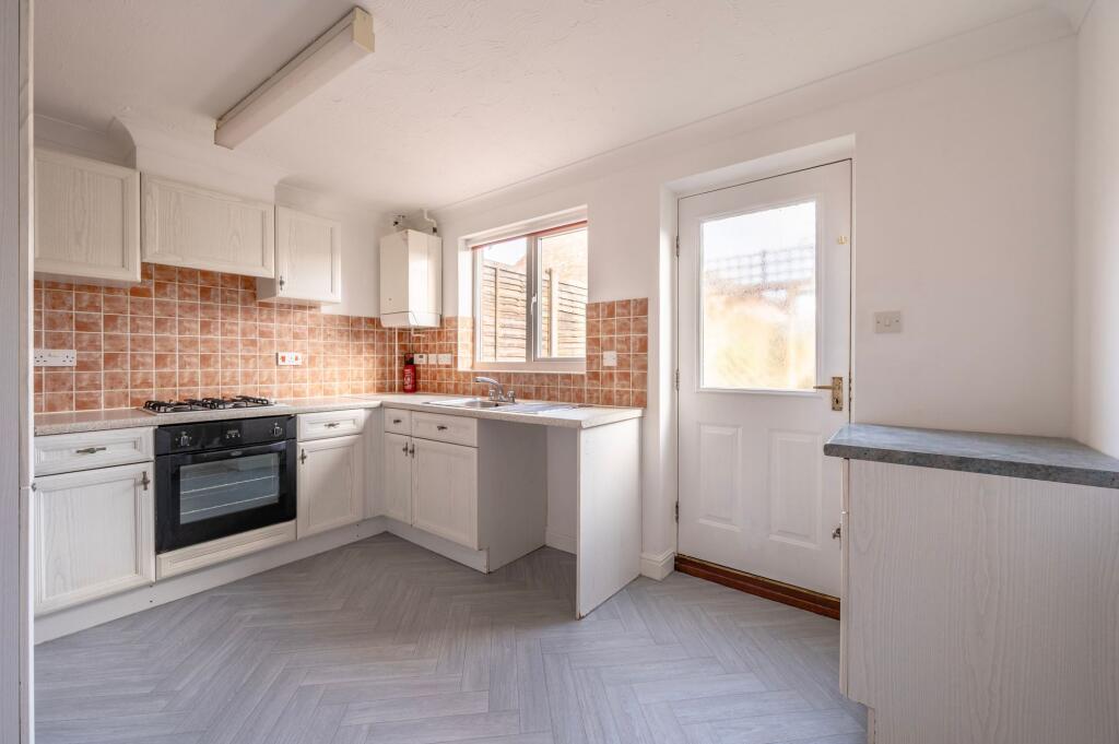 Guscott Close, Lowestoft photo 3