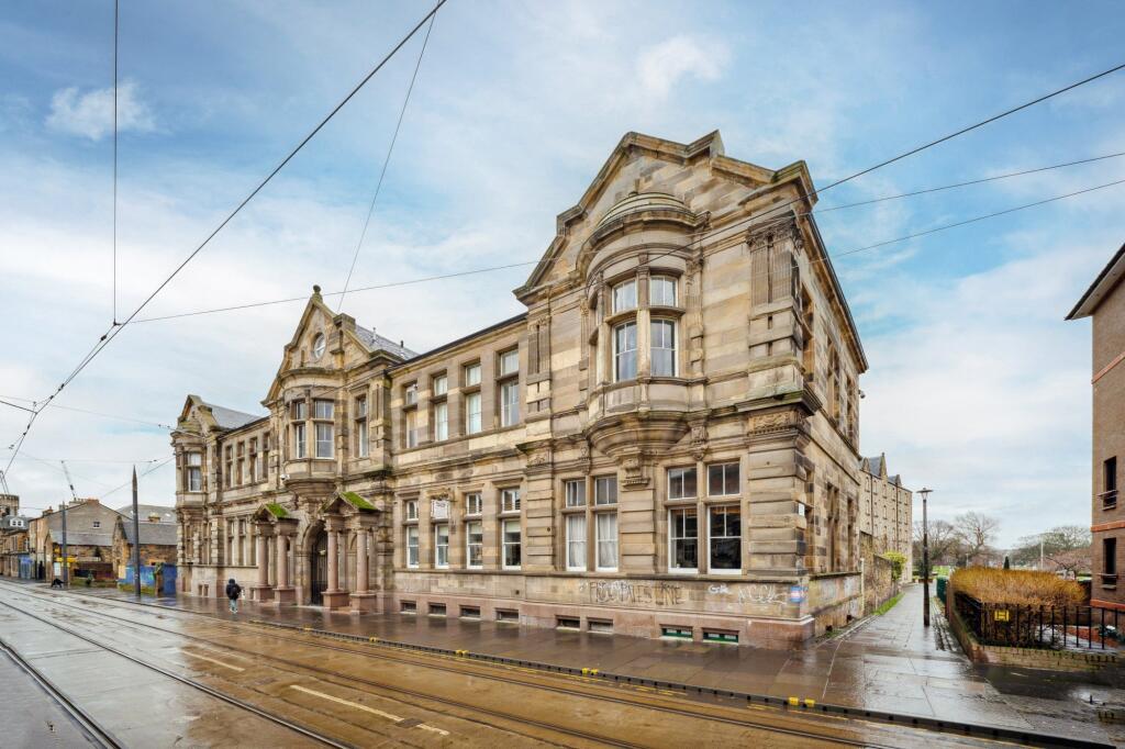 3-bed flat on 125/4, Constitution Street, Edinburgh, Midlothian, £380,000