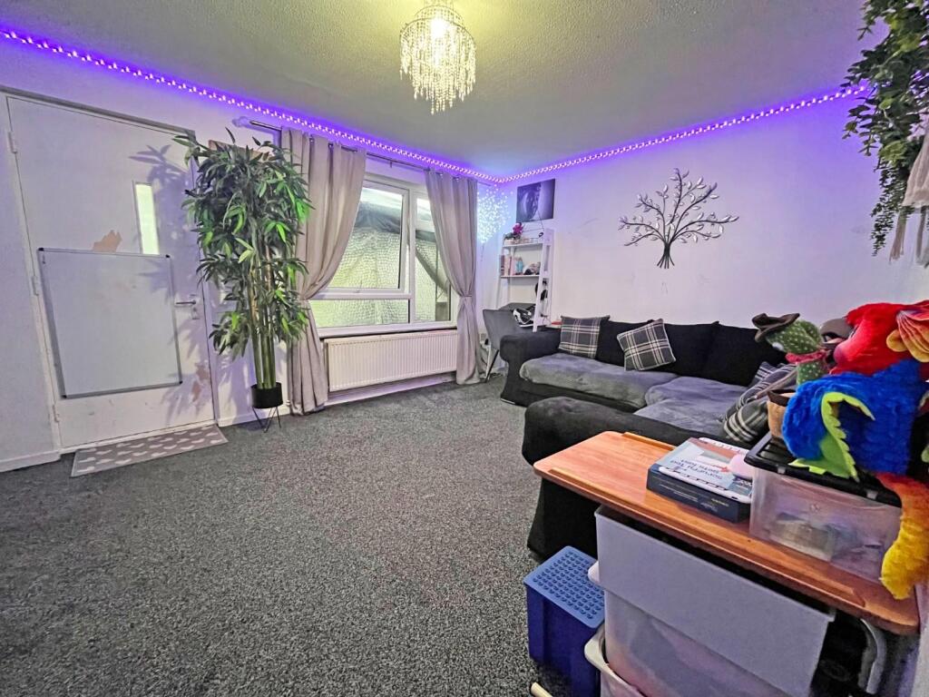 Winyates, Orton Goldhay, Peterborough photo 4