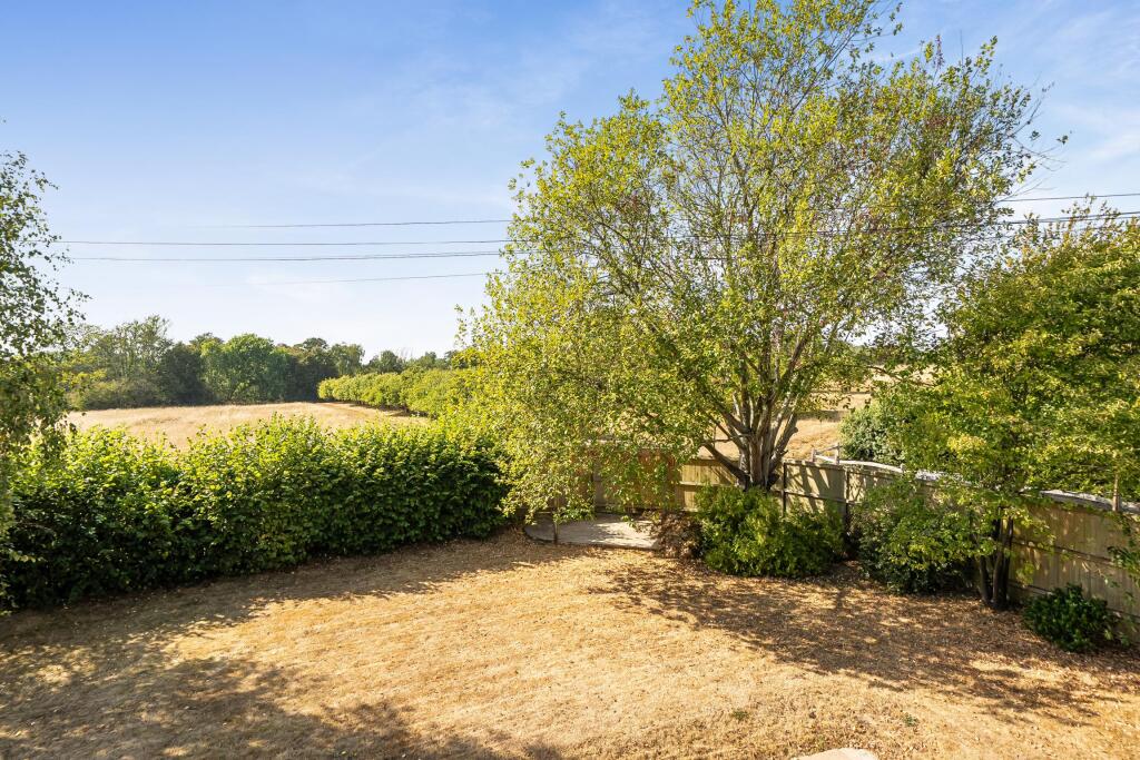 House in Redhill - View 4