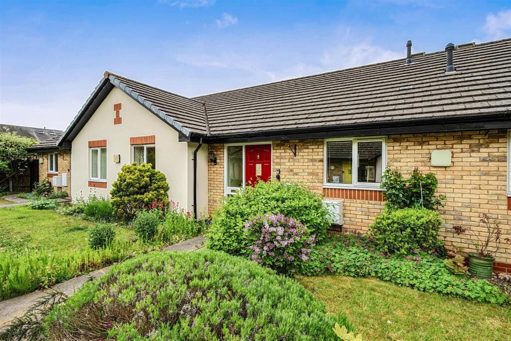 2-bed house on Cottenham Court, Cottenham, Cambridge, £190,000
