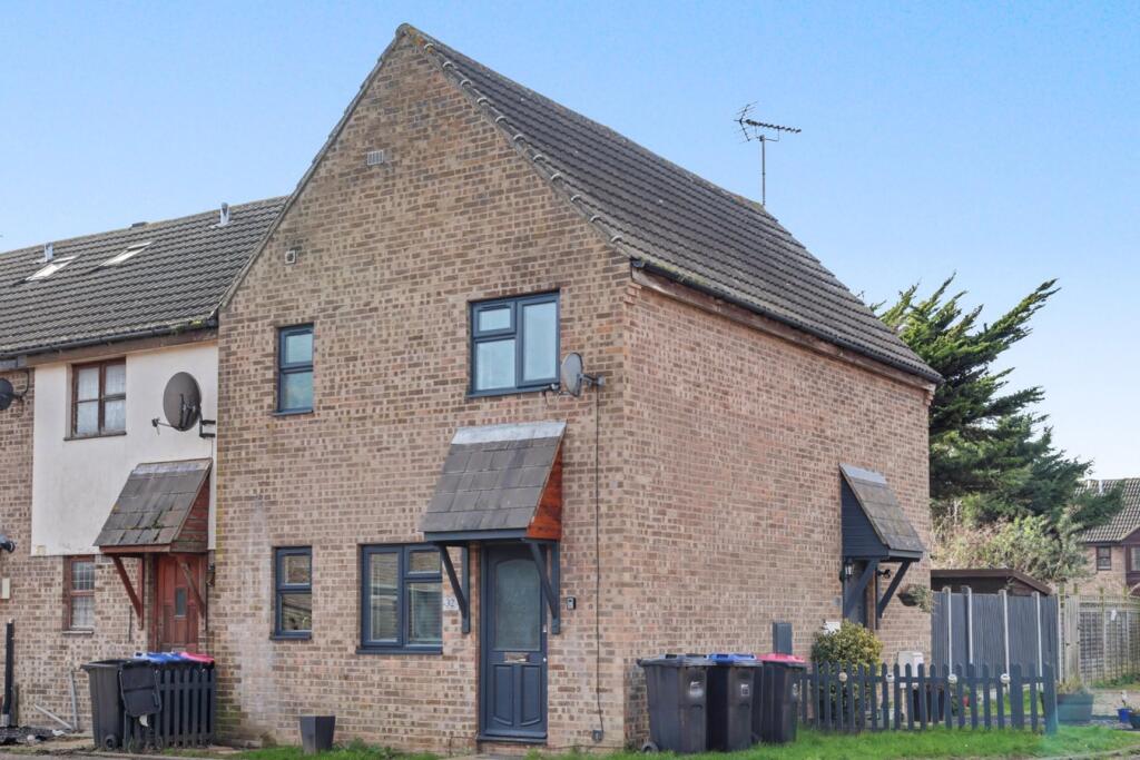 Main image of property: Herongate, Shoeburyness, SS3