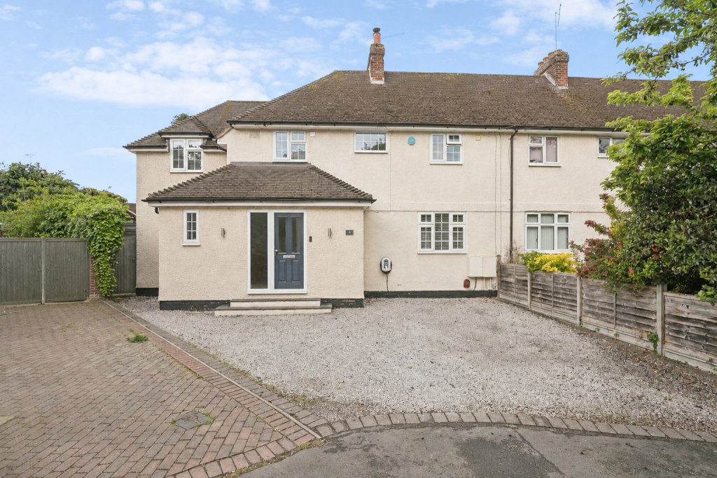 Main image of property: Broomfield Close, Welwyn, Hertfordshire, AL6