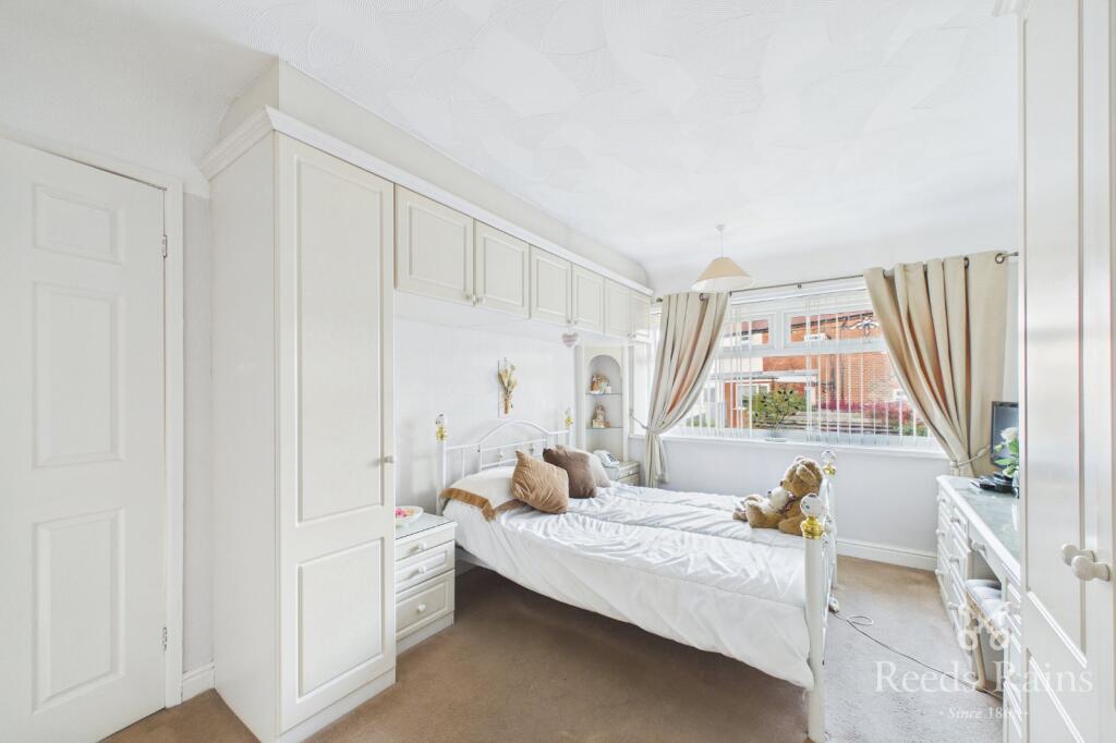 House in Knowsley, Whiston Lane Ends, Whiston - More