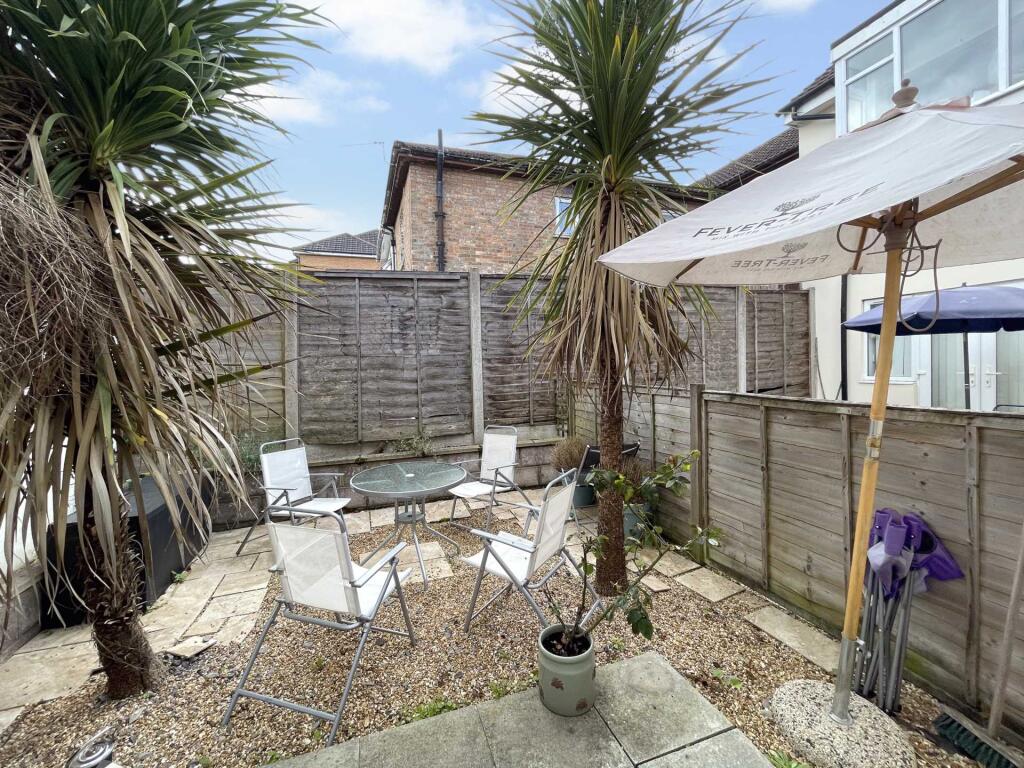 Additional image 4 of Palmerston Road, Bournemouth * Garden Flat *