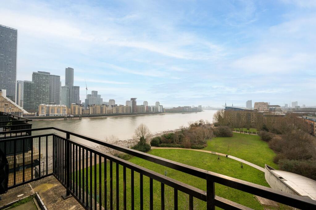 Apartment in London, Rotherhithe - More