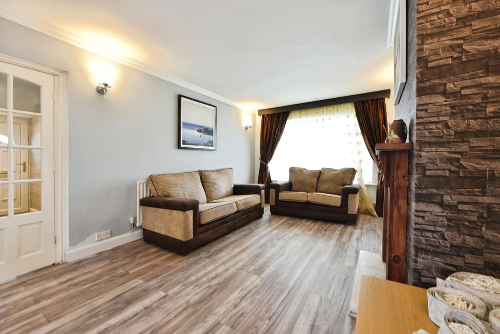 House in Stockport - View 2