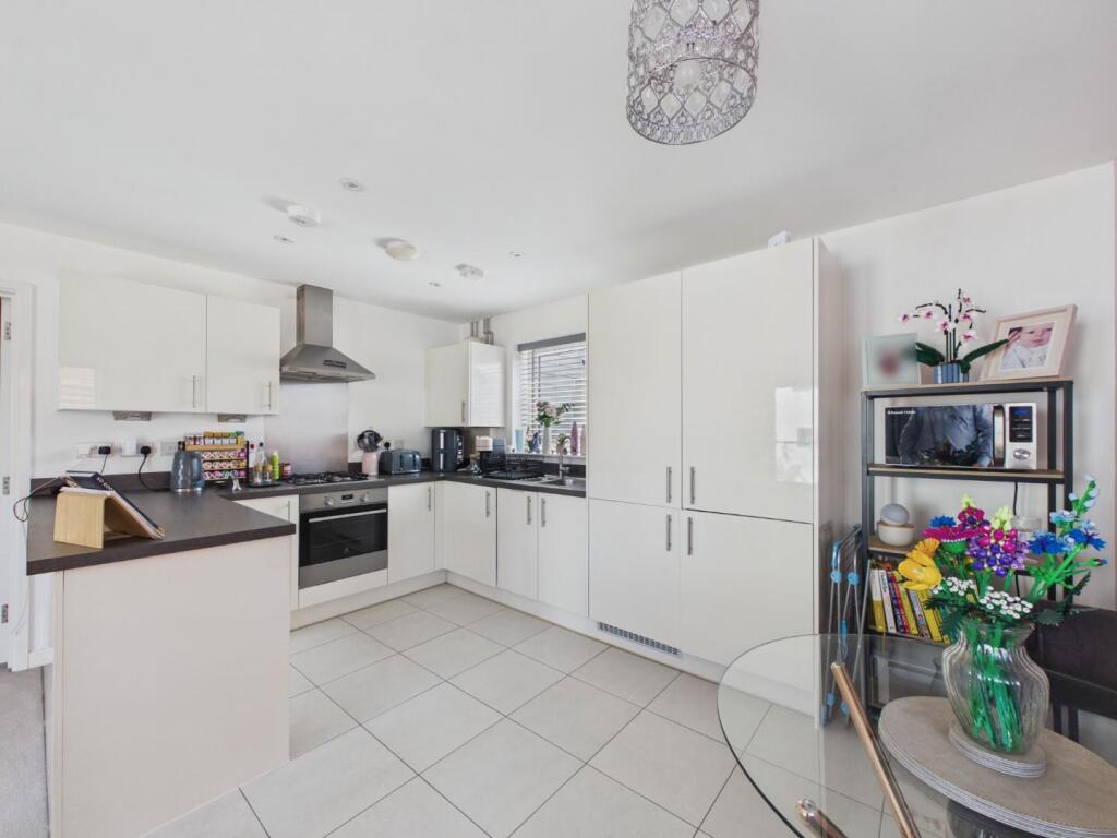 Apartment in Tonbridge - View 2
