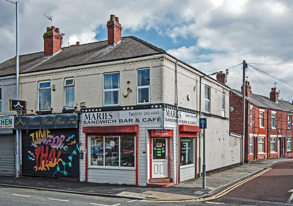 Main image of property: 43 Broadstone Road, Reddish, Stockport, SK5 7AR