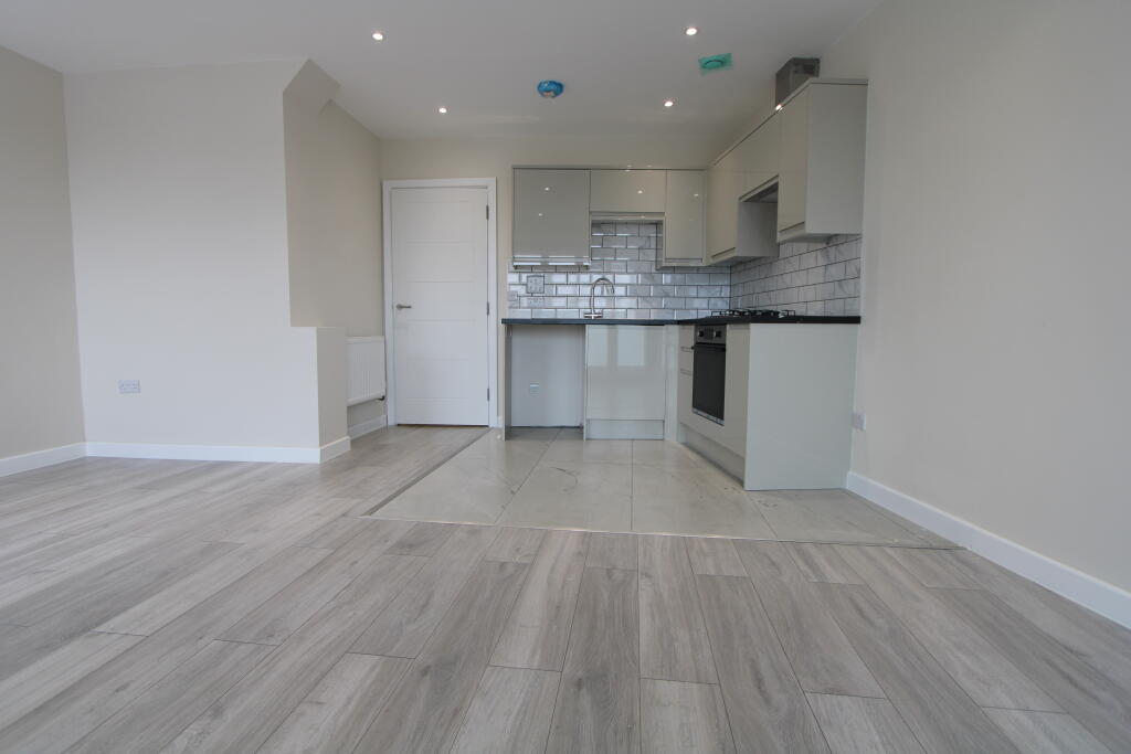 Main image of property: London Road, Mitcham, Merton