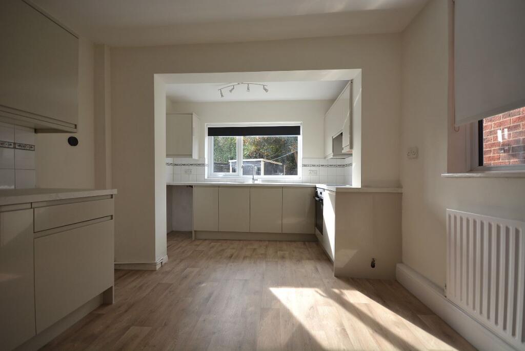 House in Ashfield, Hucknall - View 5