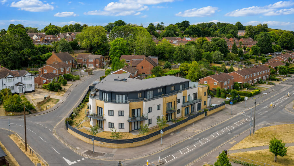 Main image of property: Leinster Court, Boxmoor, Hemel Hempstead, Hertfordshire