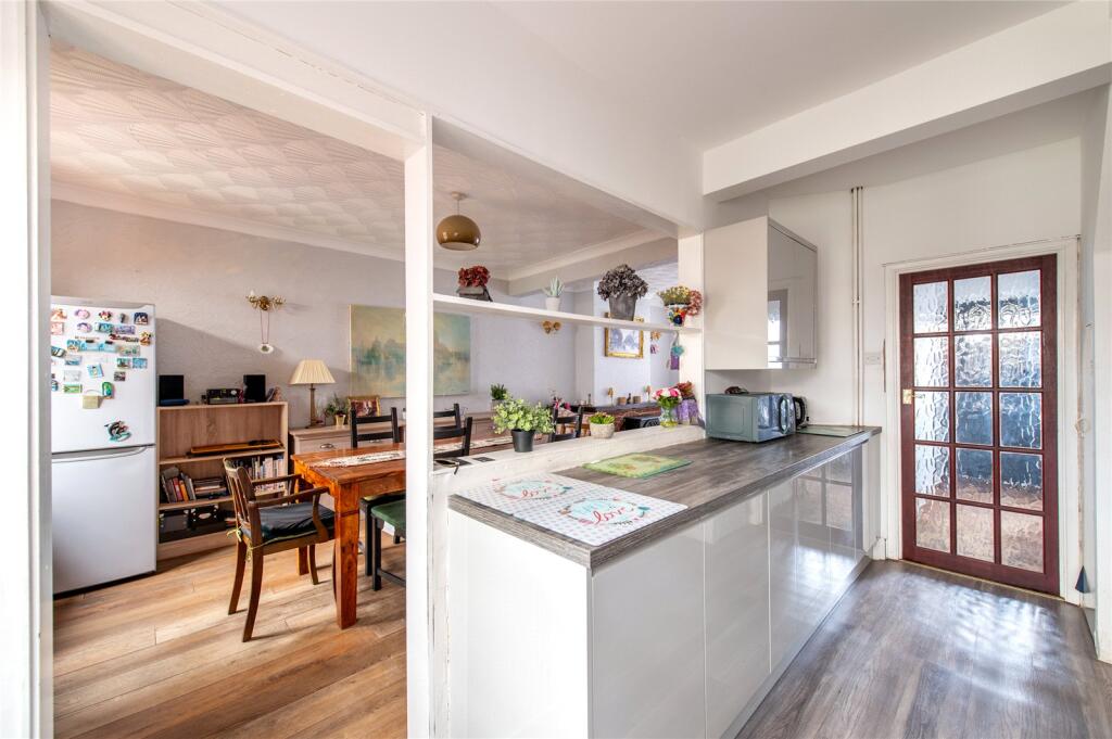 House in Dartford - View 5
