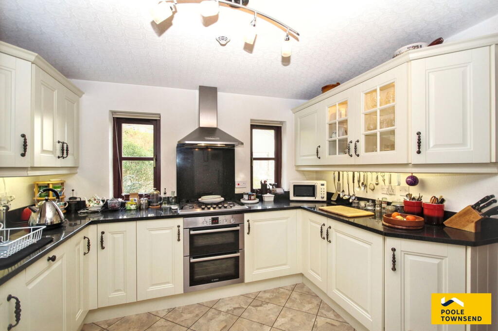 Pettitoes, Cragg Drive, Grange over Sands photo 3