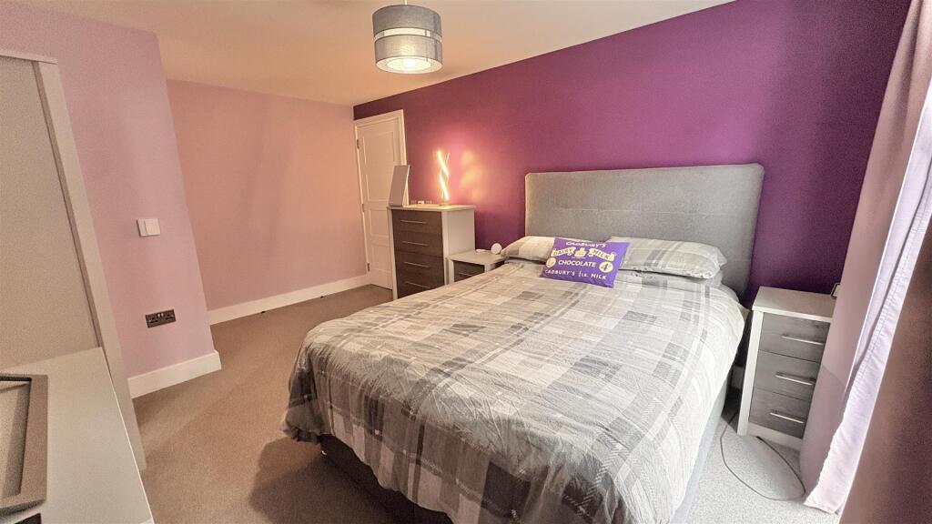 Apartment in Birmingham, Moseley - View 5