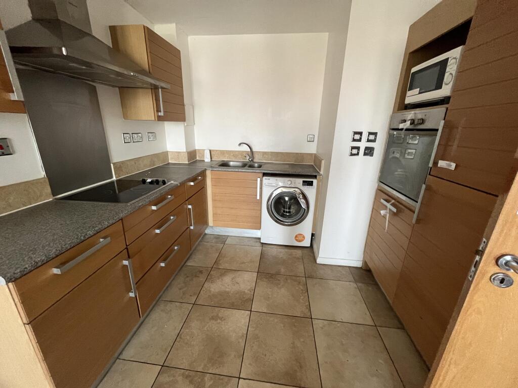 Apartment in London - More