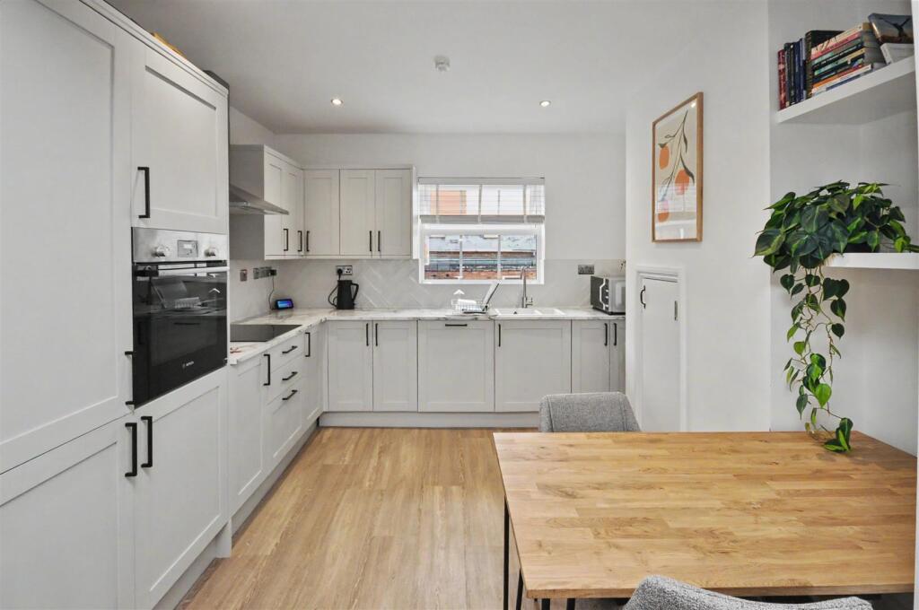 Apartment in Coventry - View 2