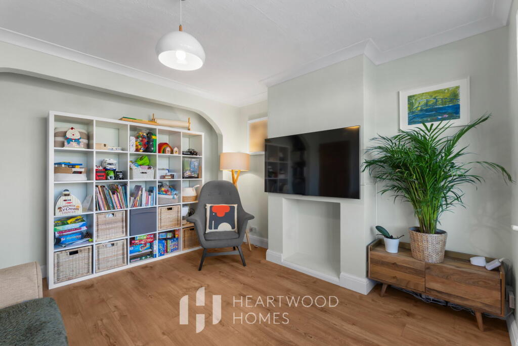 Additional image 3 of Roestock Gardens, Colney Heath, St. Albans, AL4 0QJ