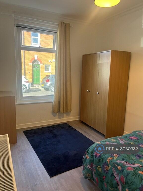 Apartment in Portsmouth, Fratton - More