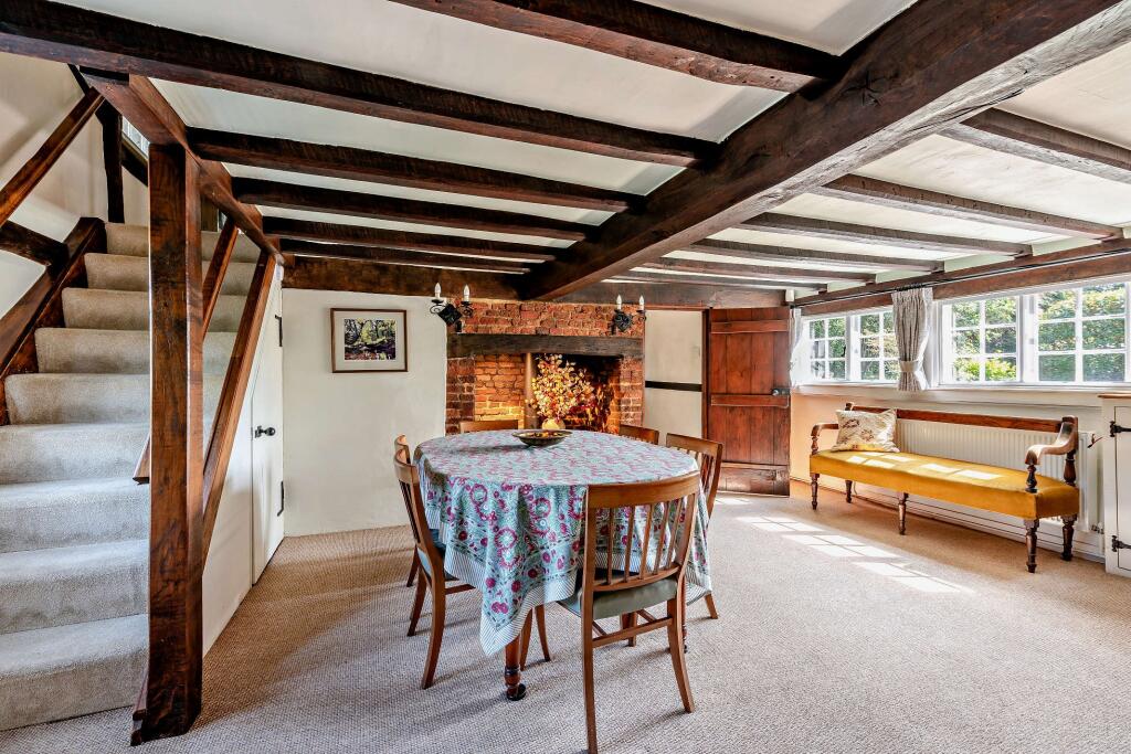 House in Portsmouth - More