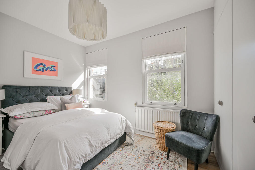Apartment in London - View 5