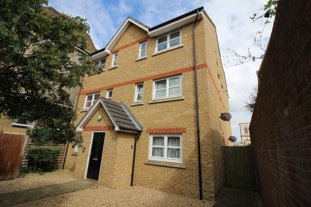 Main image of property: Danielson Court, 7 Manor Road, Chatham, Kent, ME4