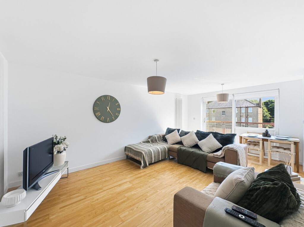 Apartment in Edinburgh - View 2