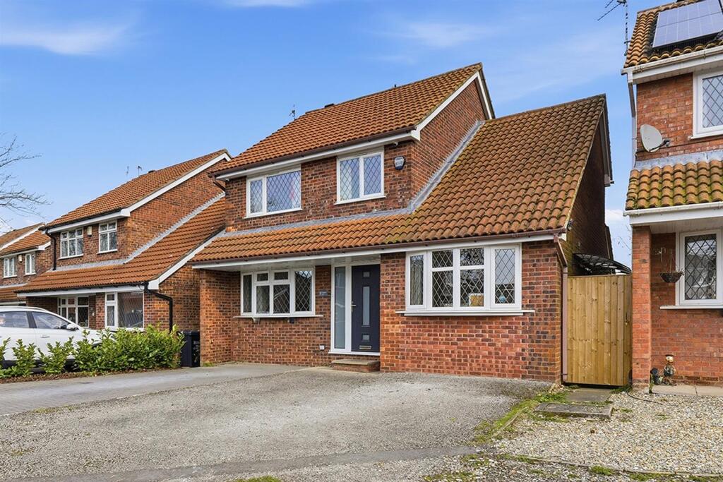 Main image of property: Shakespeare Court, Macclesfield