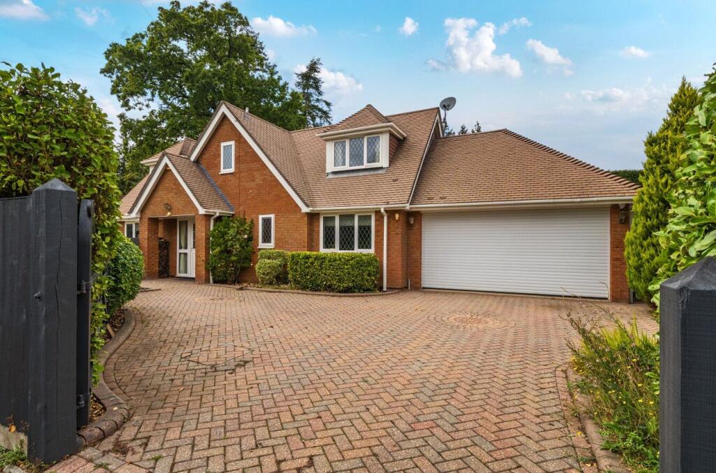 Main image of property: Woodlinken Drive, Verwood, BH31