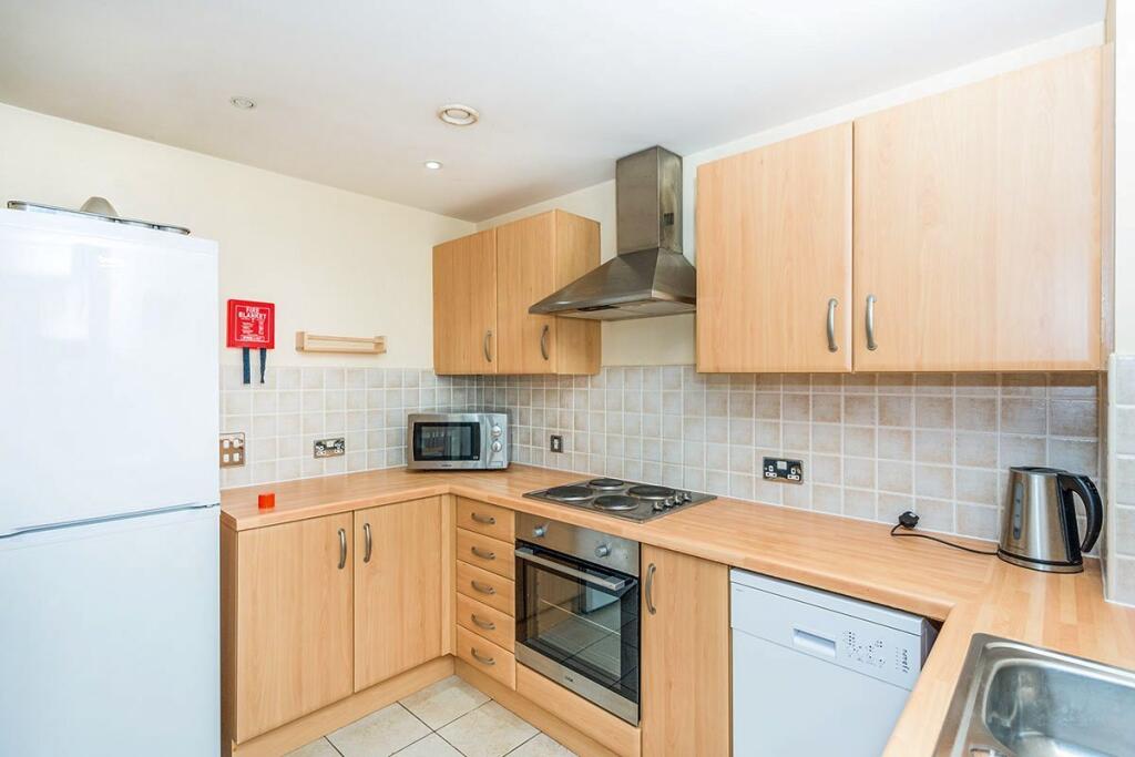 Apartment in Liverpool, Chinatown, Toxteth - View 2