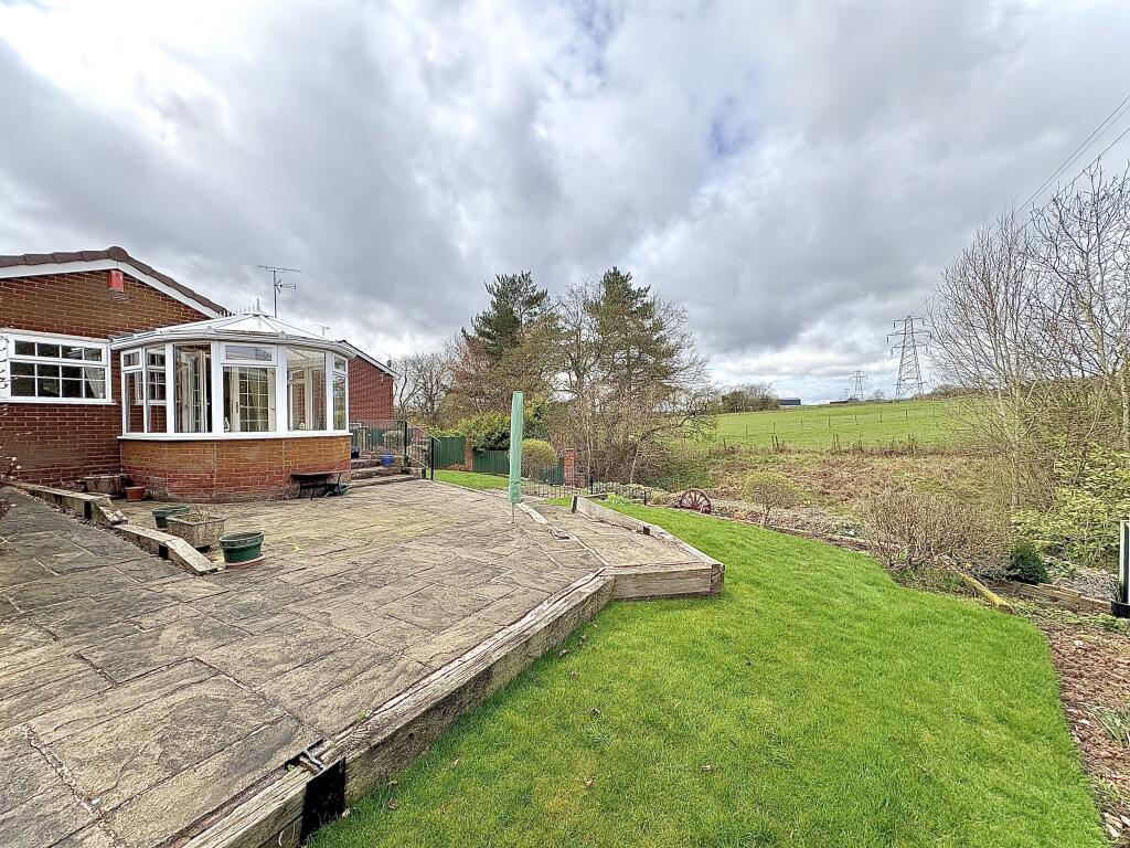 Alderdale Avenue, SEDGLEY, DY3 3TX photo 2